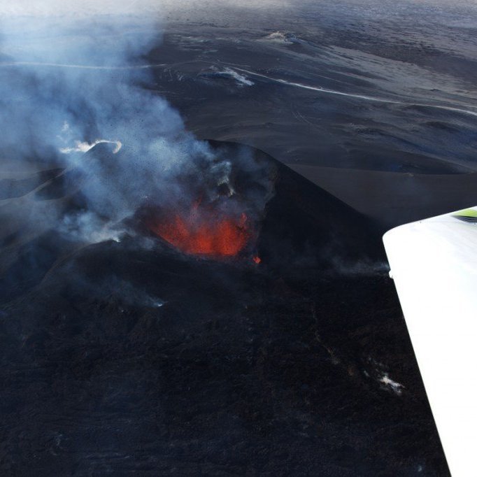 Photo from the volcanic eruption at Fimmvorduhals in Iceland, taken from one of Keilir's aircrafts on 30 March 2010