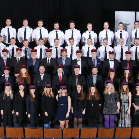 Keilir útskrifaði 117 nemendur við hátíðlega athöfn í Andrews Theater á Ásbrú í Reykjanesbæ föstudaginn 12. janúar. Við athöfnina voru útskrifaðir 64 nemendur af Háskólabrú, 28 atvinnuflugmenn, 22 flugvirkjar og þrír ÍAK einkaþjálfarar.