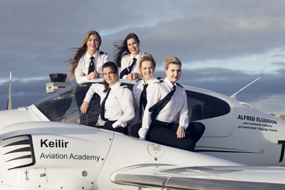 Women pilot students at Keilir Aviation Academy | Keilir - Health Academy