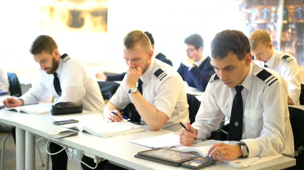 Flug grunnur - Eðlisfræði