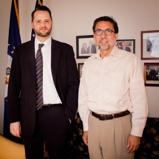 James Gentry og Luis E. Arreaga, sendiherra