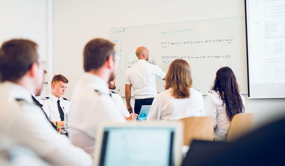 Samtvinnað atvinnuflugnám