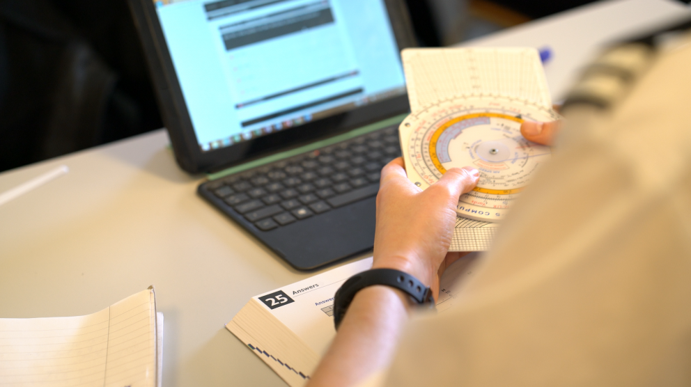 Flug grunnur - Stærðfræði