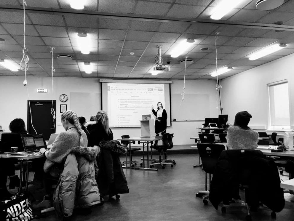 Keilir tístir á Menntamiðju