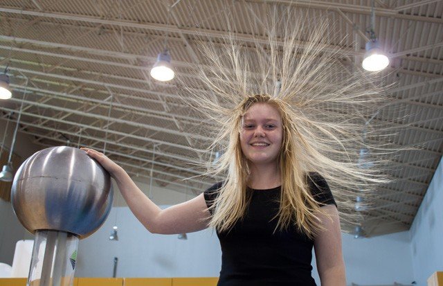 Tækni- og vísindasmiðja fyrir ungt fólk