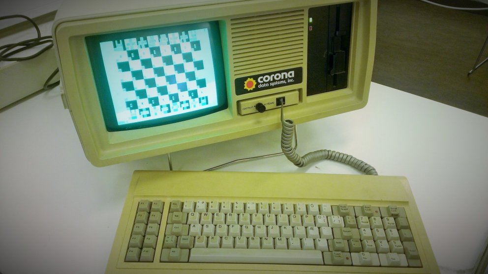 Corona fartölva fartölvan er aðain 15 kg