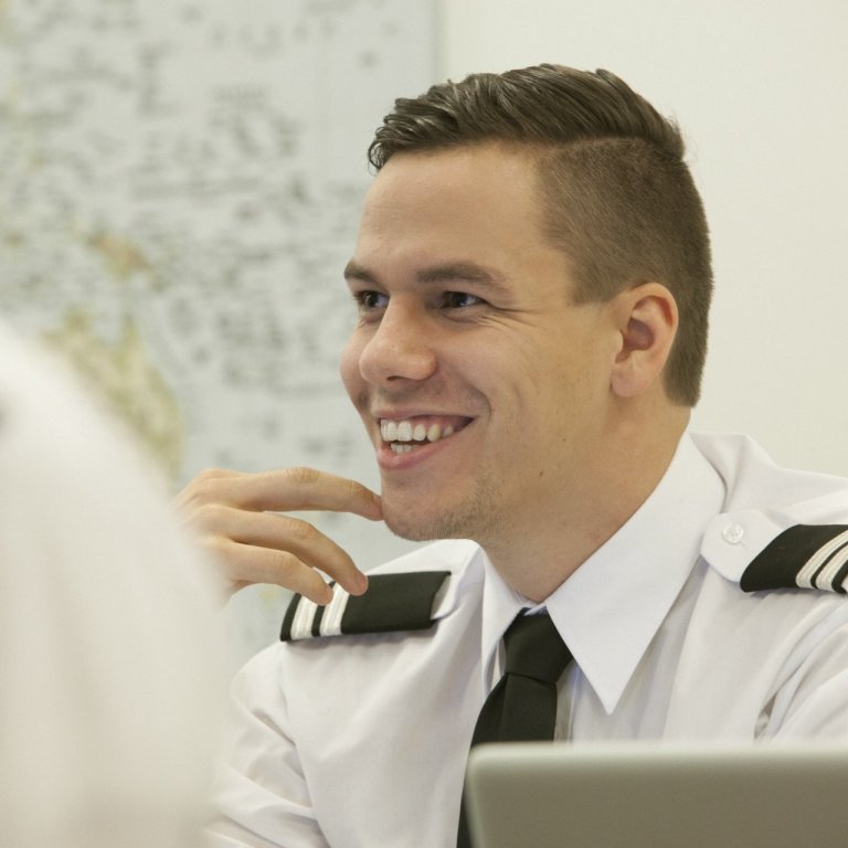 Flug grunnur - Enska