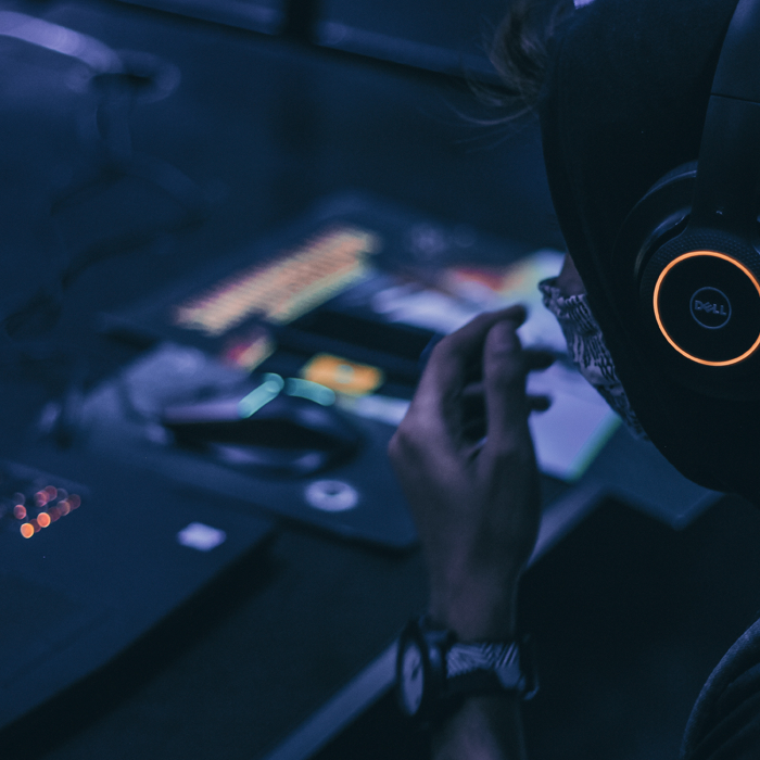 Á meðal námskeiða í boði er tölvuleikjagerð fyrir ungt fólk