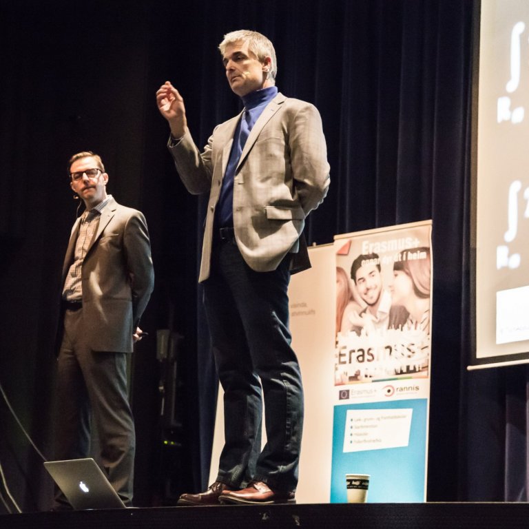 Jonathan Bergmann & Aaron Sams