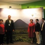 Hjálmar Árnason með gestum frá Kína