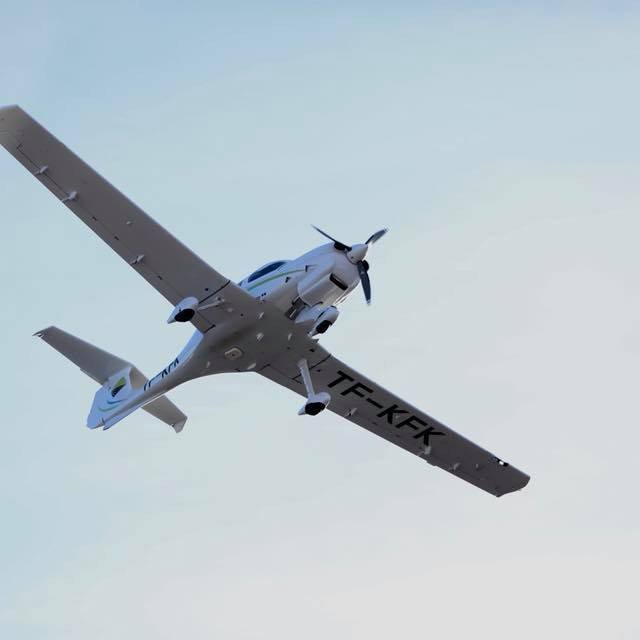 TF-KFJ við komuna til landsins