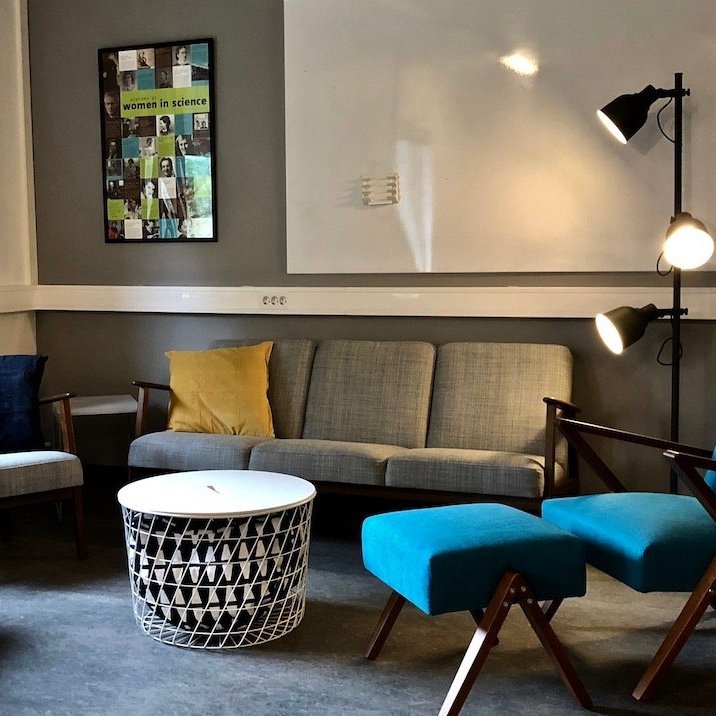 Það verður tómlegt í aðalbyggingunni, en fjölmennt á netinu