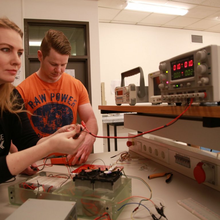 Laust starf sérfræðings í tölvutækni og sjálfvirkni við tæknifræðinám HÍ