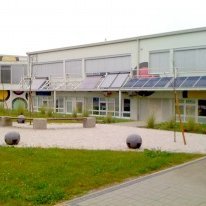 Prófun á mismunandi sólarsellum í Iðnskólanum í Velenje