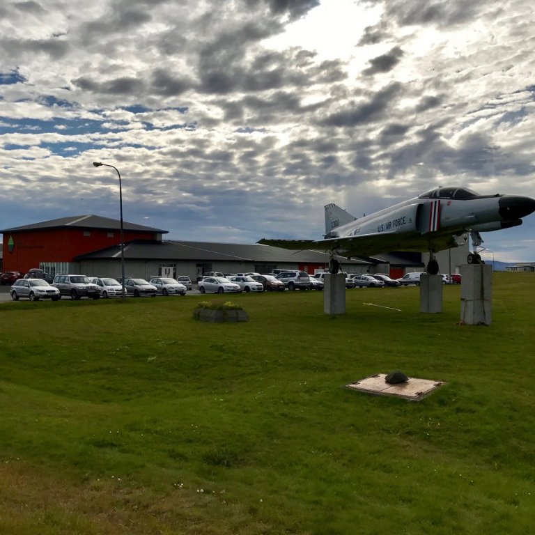 Phantom F4 þota við Keili