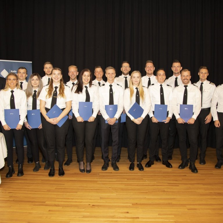 Brautskráning atvinnuflugnema