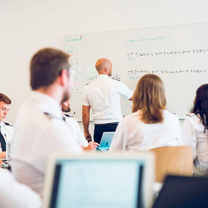 Samtvinnað atvinnuflugnám